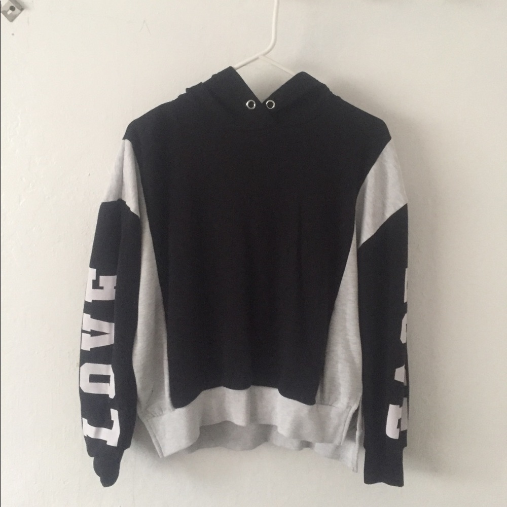 Iris love sweater